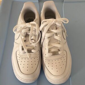New Nike Air Force 1 White Sneakers 7Youth